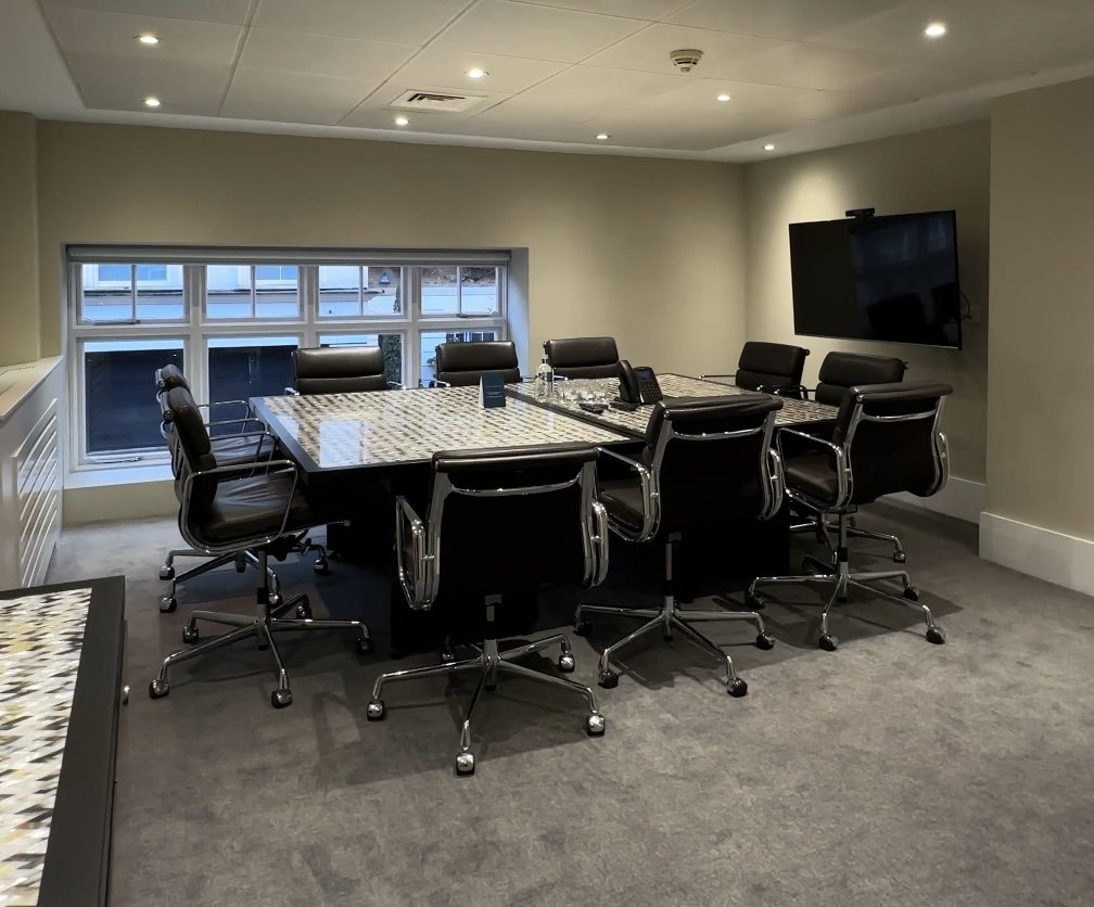 Come Learn Forex Mayfair trading floor